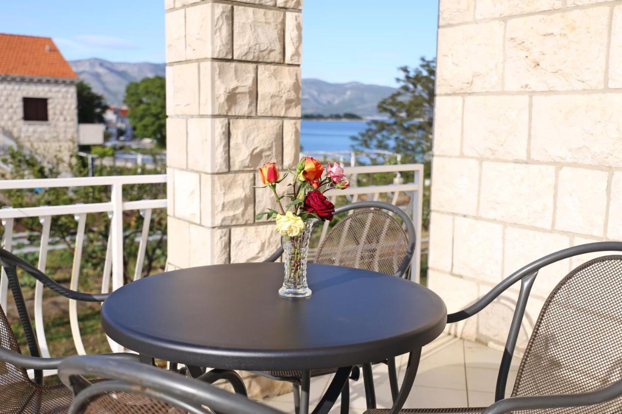 Pansion Marinka-Bire Rooms Lumbarda Exterior foto